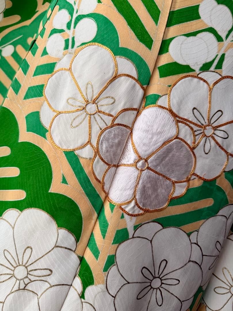 振袖フルセット グリーン×白×クリームイエロー×ゴールド 金駒刺繍