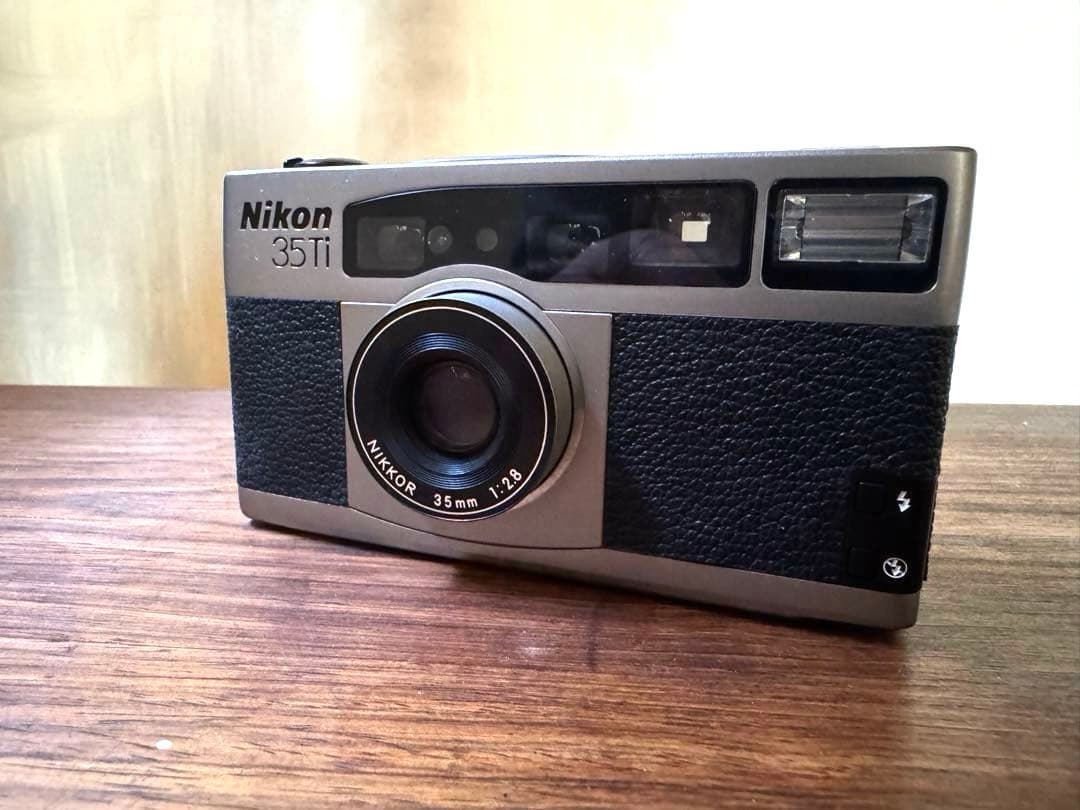 Nikon 35Ti フィルムカメラ