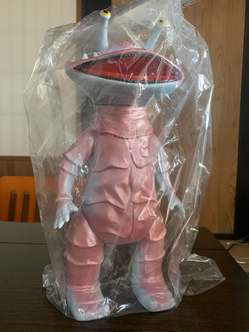 ブルマァク ジャイアントカネゴン ハワイバージョンカラー ソフビ