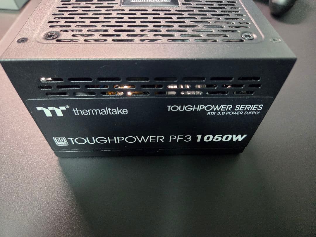 電源ユニット thermaltake TOUGHPOWER PF3 1050W