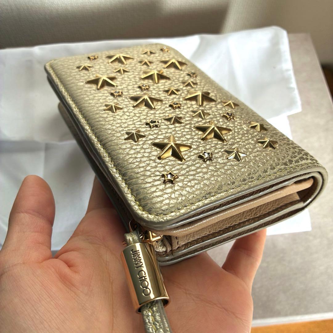 最終価格☆新品未使用JIMMY CHOOゴールド×クリスタルスタッズ 二つ折り