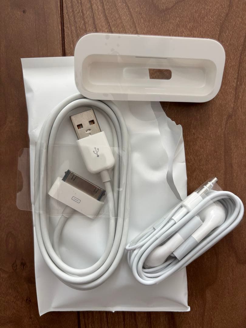 iPod Classic 第6世代 120GB ケーブル・イヤフォン付き