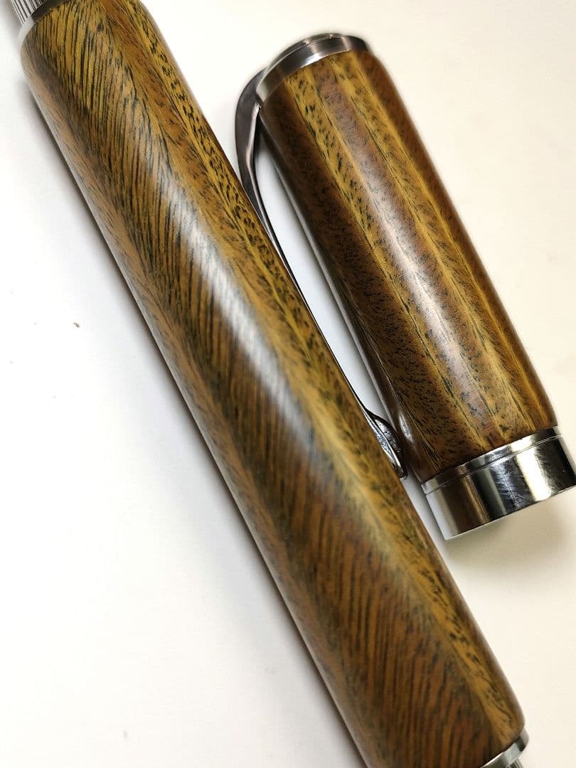 世界一硬い木【リグナムバイタ】万年筆
