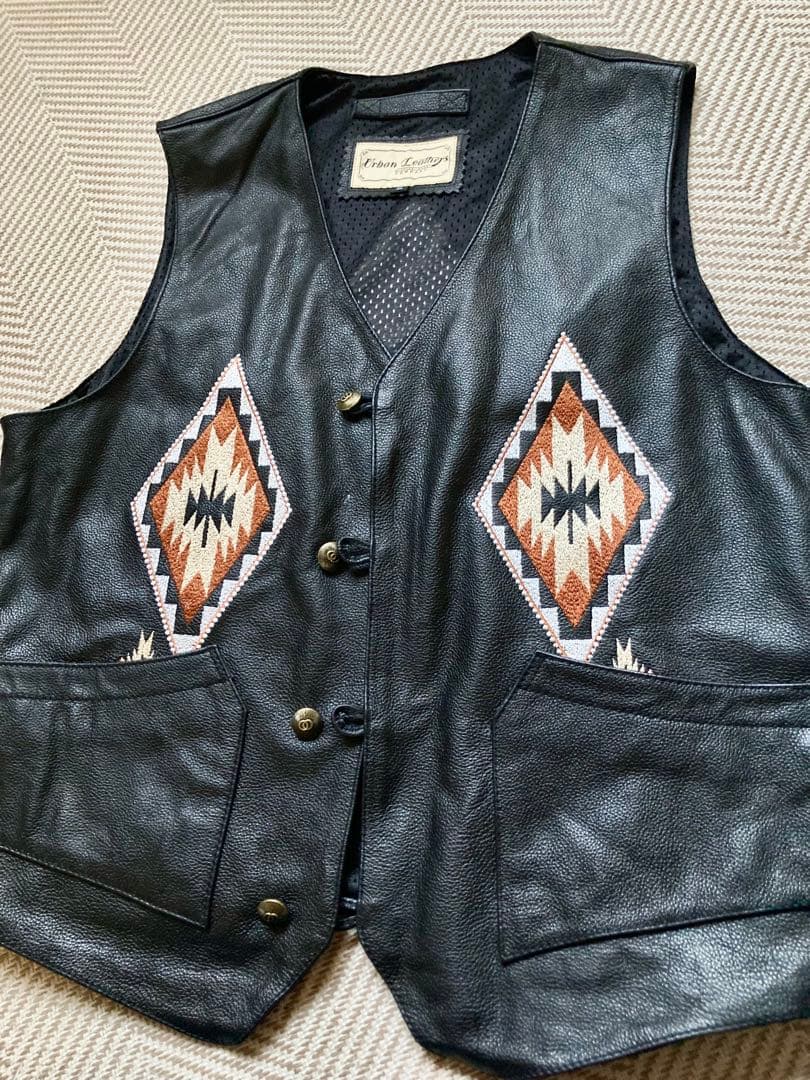 ワイルド オルテガ ナバホ 本革 レザー ベスト 黒 サイズXL 新品未使用