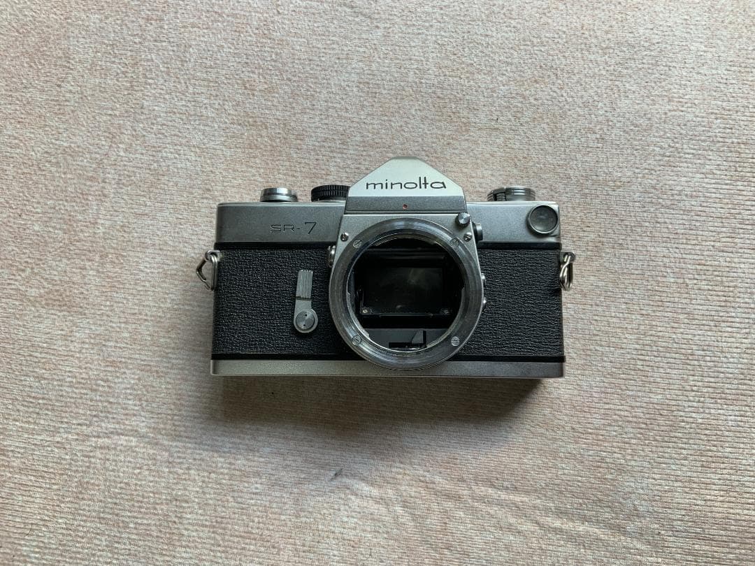 Minolta SR-7 一眼レフカメラとカメラケース