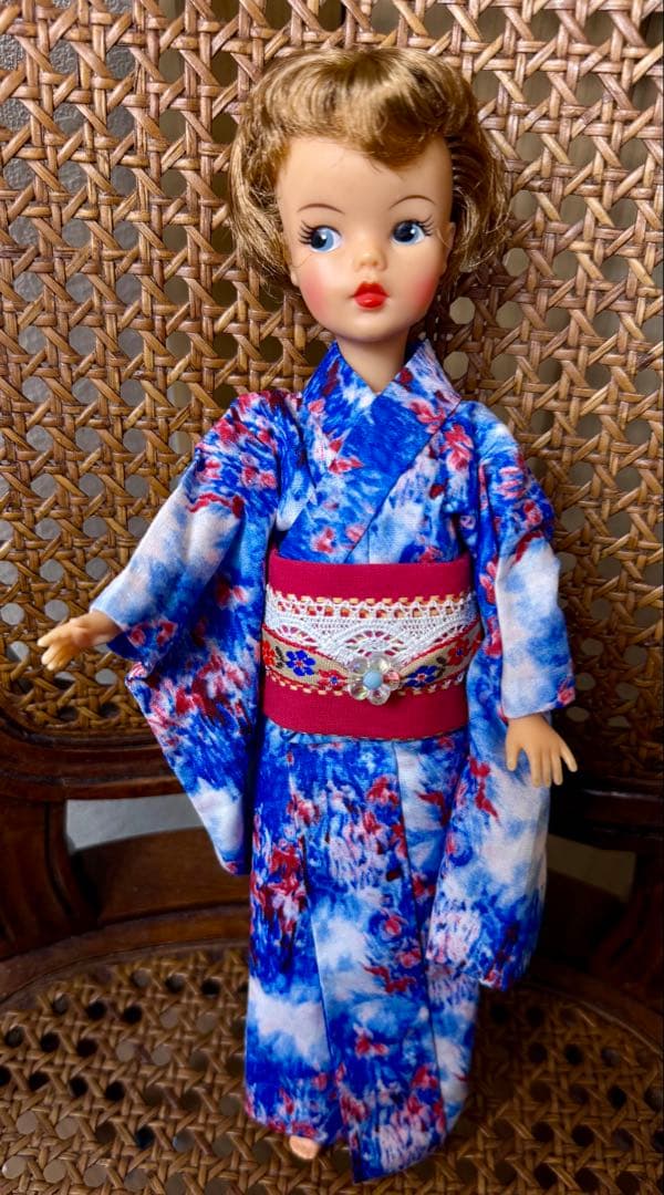 お値下げ 青い着物姿のタミーちゃん 30cm 美品