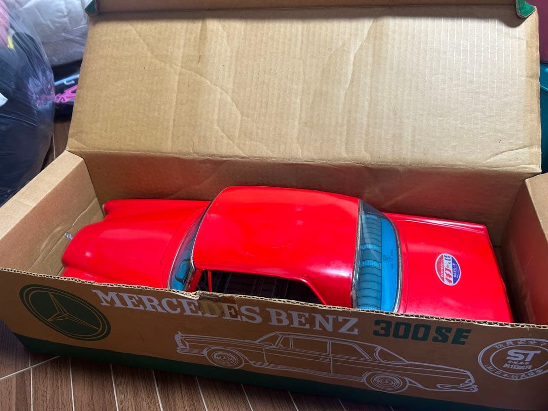 イチコー ベンツ 300SE 赤 ブリキ