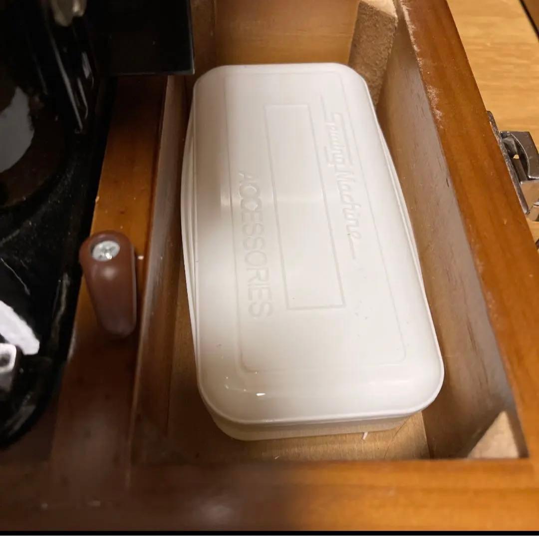 レトロタイプ　電動ミシン　稼働します　アンティーク調　ミシン