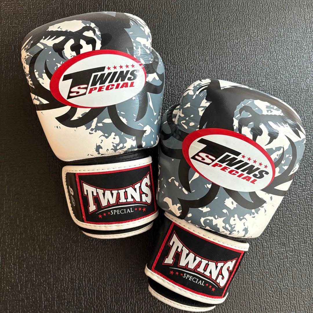 団子さま専用Twins SPECIAL本革レザーボクシングキックムエタイグローブ