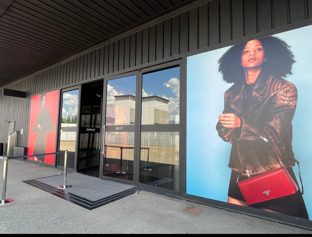 新品PRADAプラダ メンズ水着 スイムウェア 短パン ショーツ ハーフパンツ黒