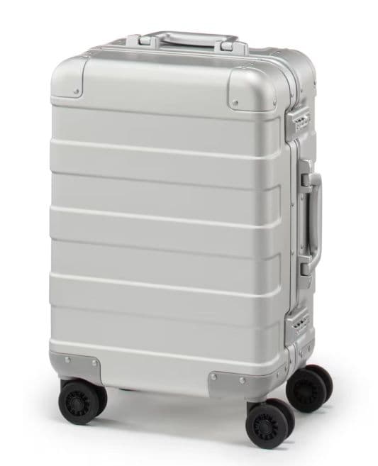 無印良品　アルミハードキャリーケース３４リットル