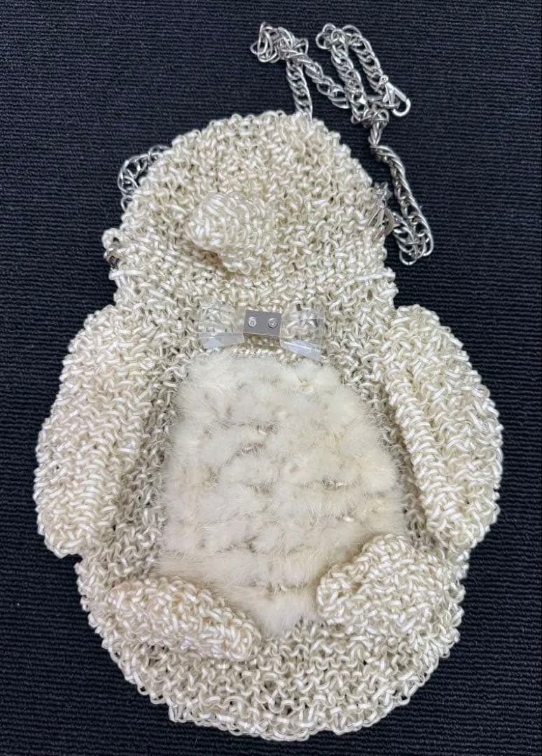 アンテプリマ　アイボリー ペンギン型 パーティーバッグ