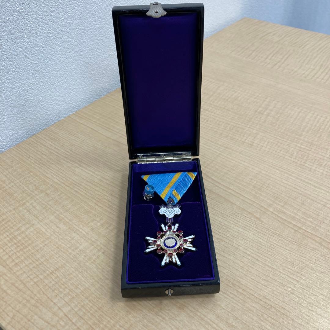 【美品】瑞宝単光章 H15制度改正後 新型 旧勲六等瑞宝章 勲章 褒章 徽章