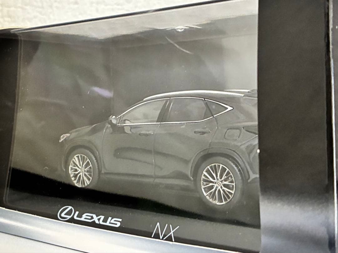 1/43 京商 レクサス NX 黒