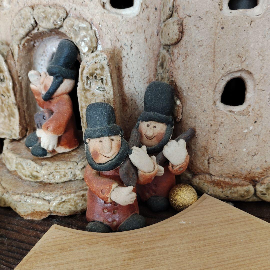 12/27 週末値引　陶器の城と人形の装飾品