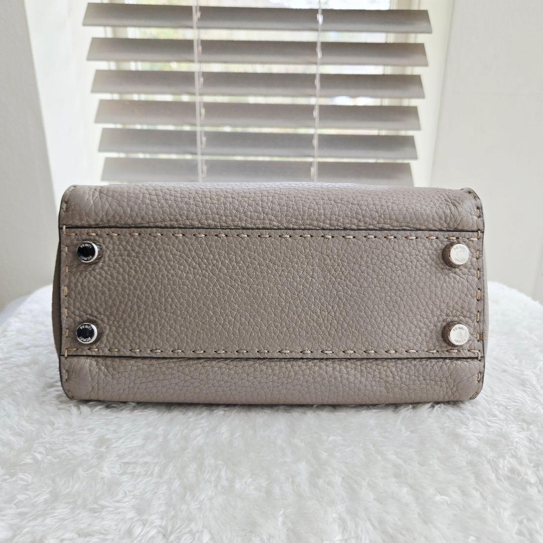 ⭐FENDI⭐ フェンディ ピーカブー ミニ ダブグレー ハンドバッグ