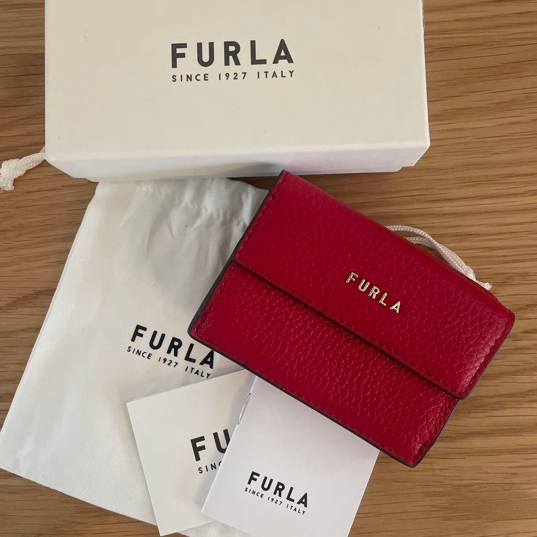 ［ももすけ]FURLA 三つ折り財布