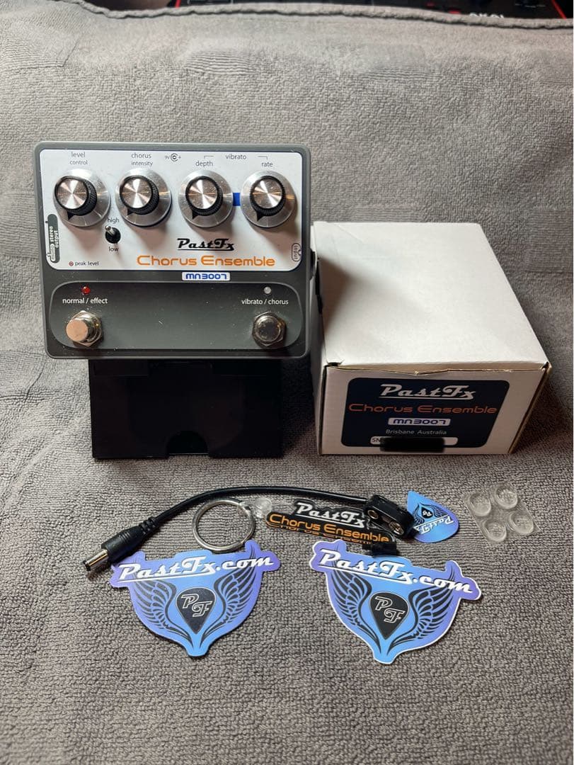 Pastfx chorus ensemble mn3007 CE-1 クローン