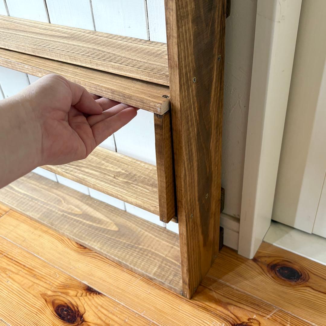 小さな窓の飾り棚　什器　ガーデン雑貨