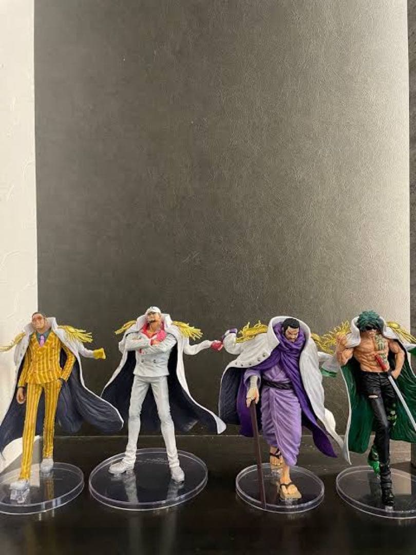 ワンピース　一番くじ　絶対的正義　4体セット