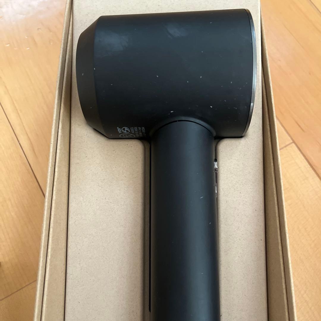 お値下げ。正規品　ダイソン　ドライヤーdyson HD08