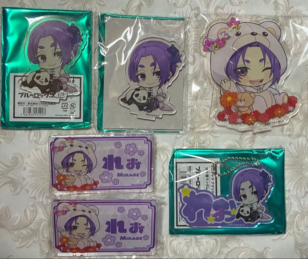 ブルーロック ファボテリア 推しとアメ アクスタ 缶バッジ ネーム 御影 玲王