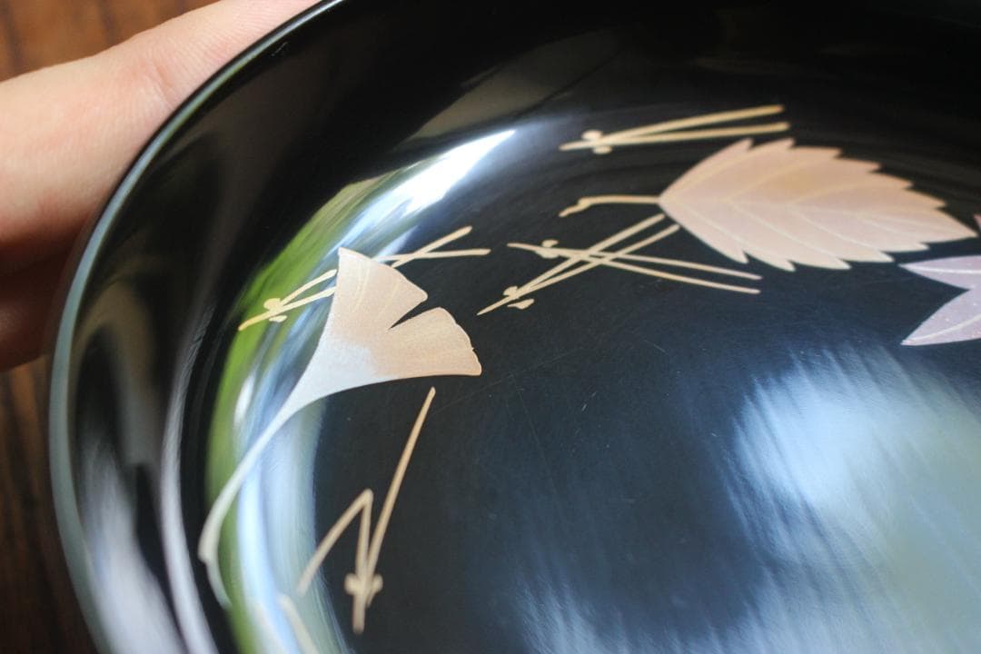 デッドストック！極上糸目黒漆に風情ある吹寄せ蒔絵の映える大椀2点（検輪島塗雑煮椀