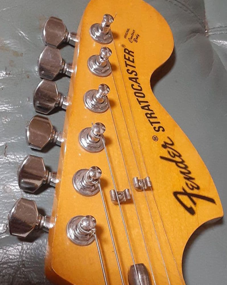 フェンダージャパン？コンポーネントストラトモデル