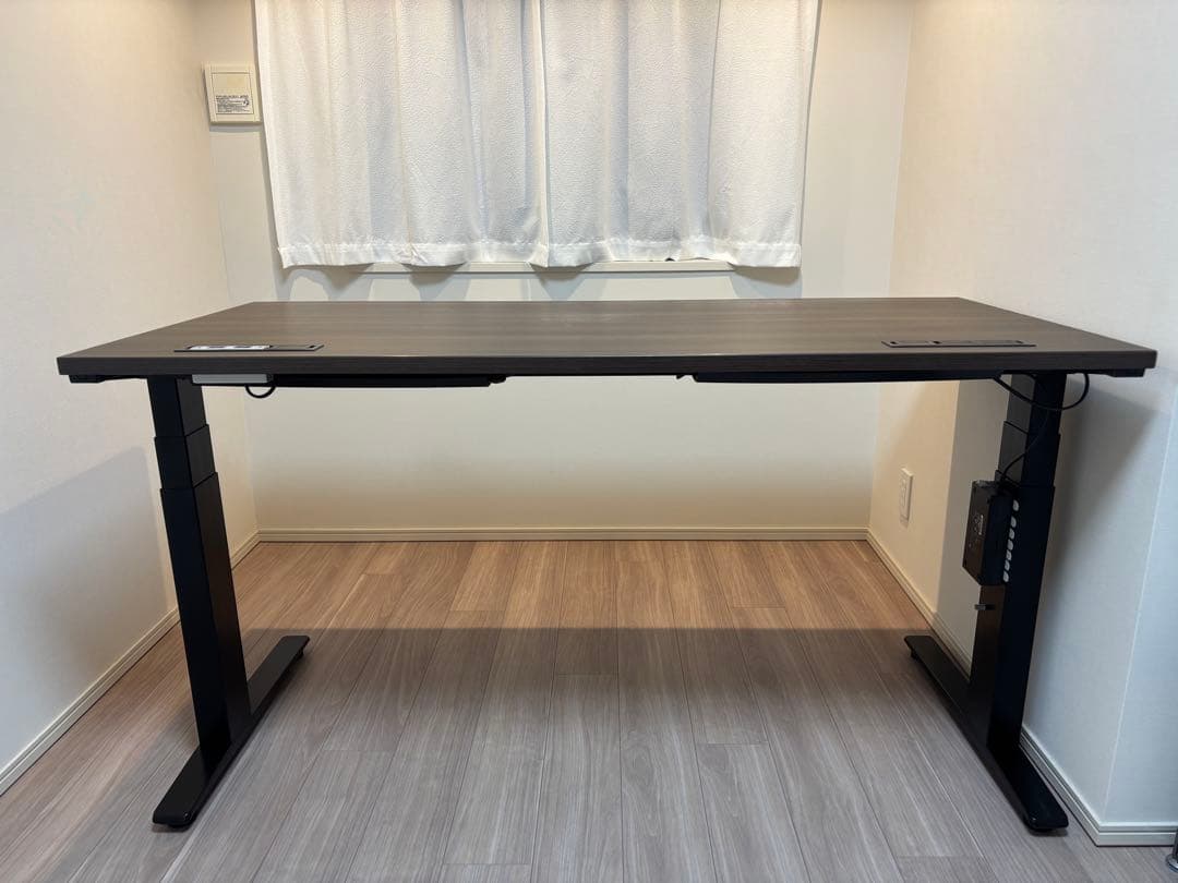 オカムラ 電動昇降デスクSwift スイフト 幅155×奥行77.5cm 20万