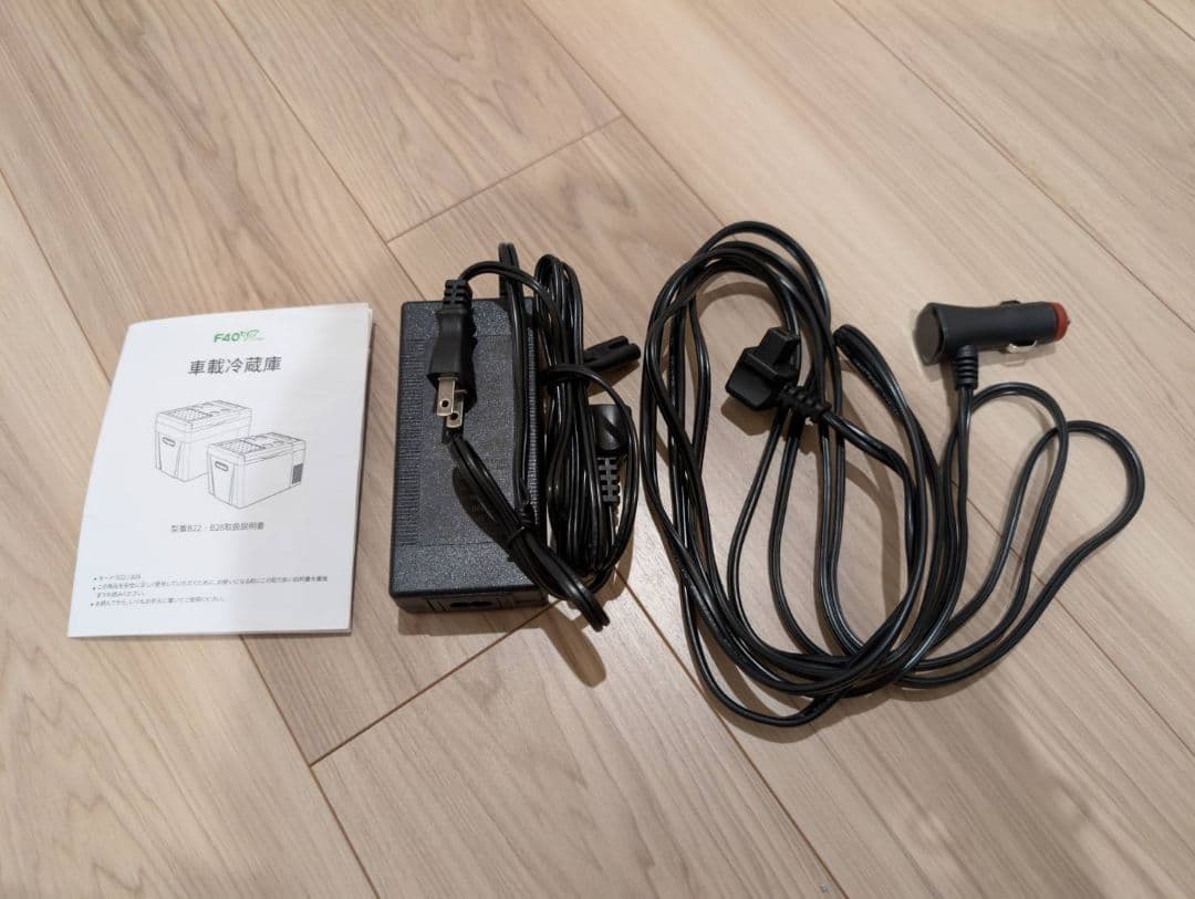 あ*さ様 車載ポータブル冷蔵庫 F40C4TMP 28L大容量 12V DC