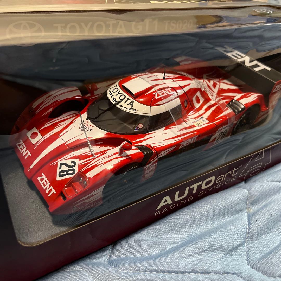オートアートTOYOTA GT1 TS020 1:18