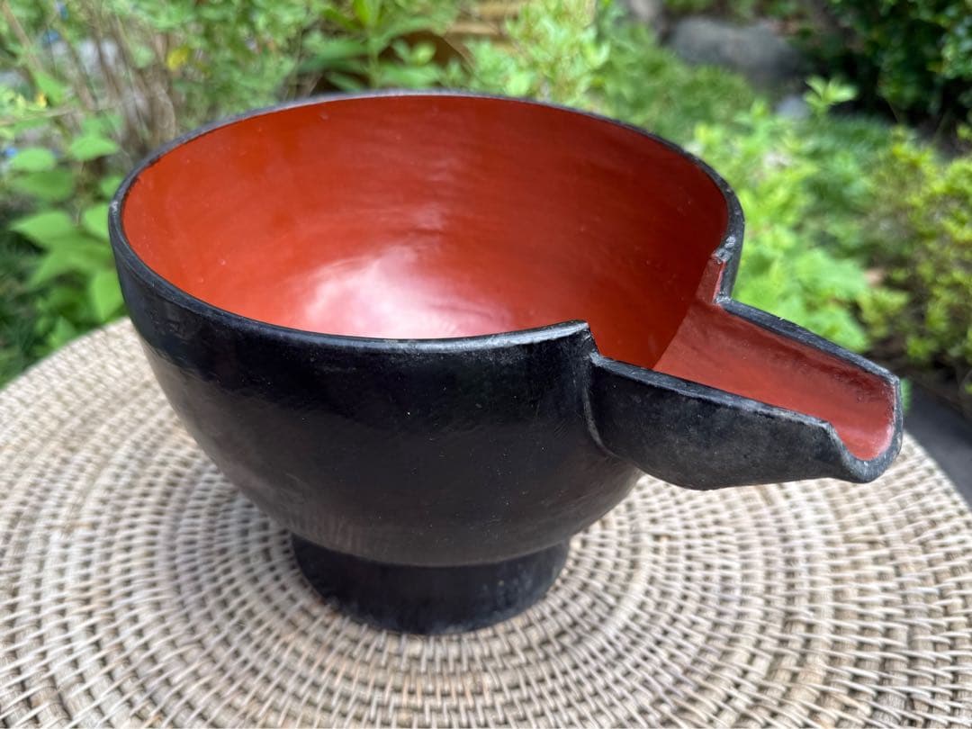 京都　アンティーク　伝統的な漆器ボウル 注ぎ口付き