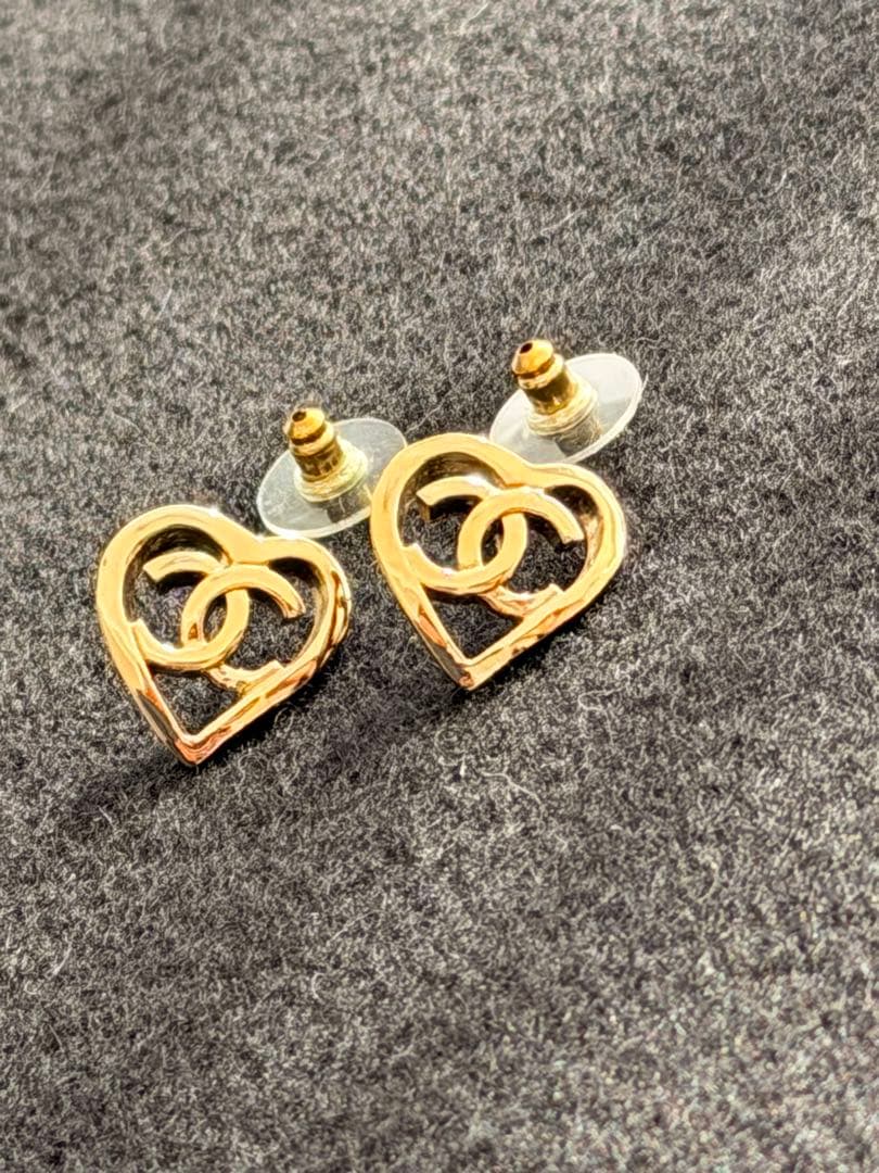 CHANELハート×ココマーク　ピアス