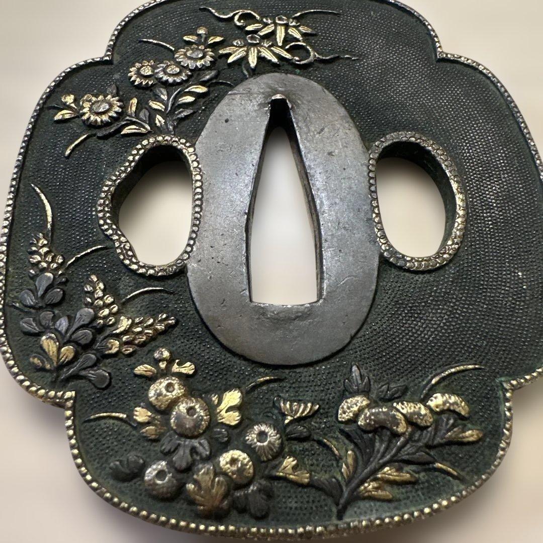 刀装具，秋草紋，秋草圖，鍔（つば）