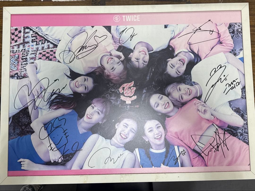 TWICE メンバー全員　直筆サイン
