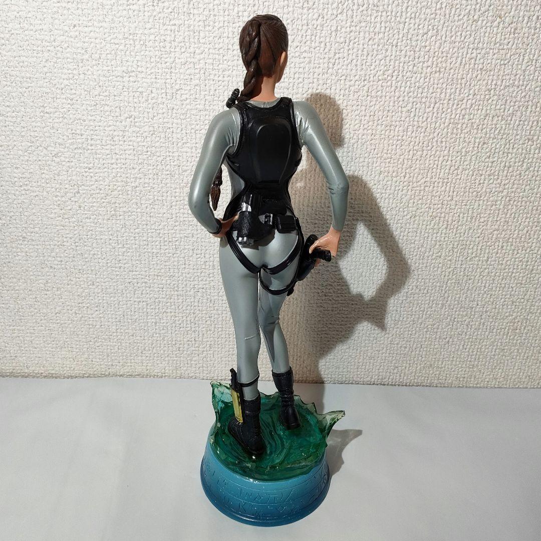 ☆　トゥームレイダーフィギュア　ララ・クロフト　アンジェリーナ・ジョリー　☆