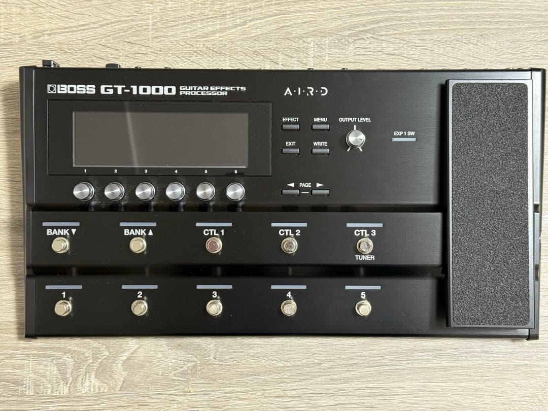 ソ*】様 BOSS GT-1000 マルチエフェクター　美品