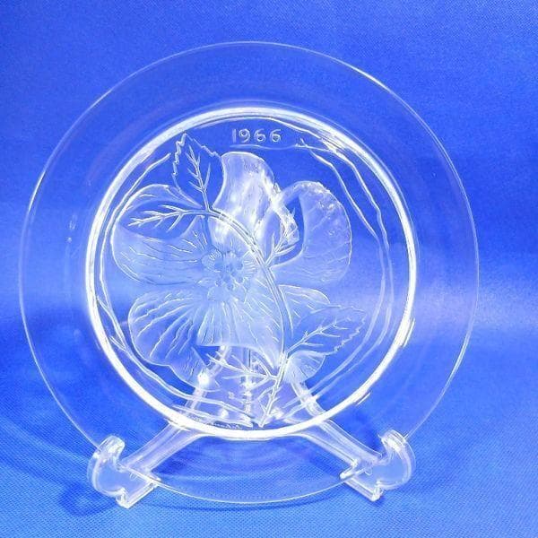 感謝セール ラリック イヤープレート クリスタルガラス 飾り皿 アンティーク