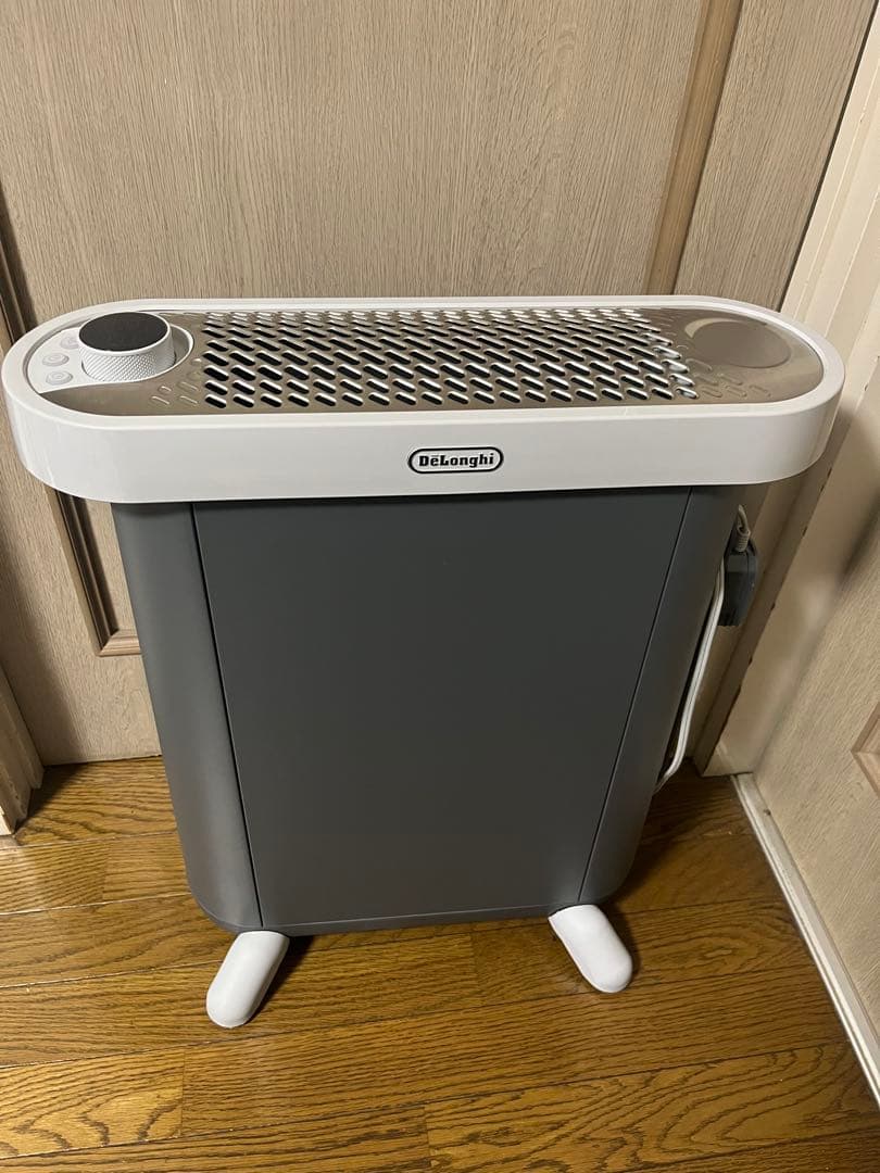 DeLonghi デロンギ　マルチダイナミックヒーター　ソラーレ　アストログレー