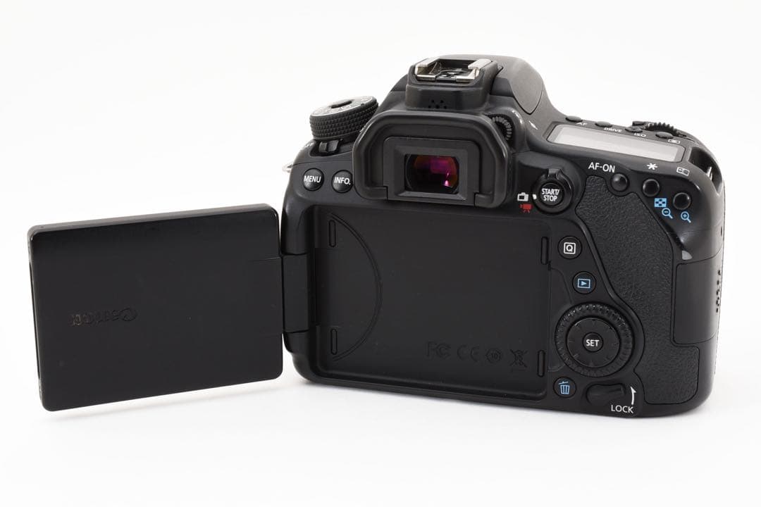 一眼レフカメラ/Wi-Fi搭載/Canon EOS 80D標準レンズセット