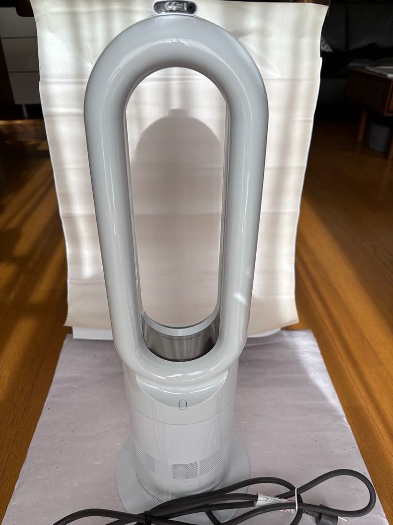 ダイソン　Hot +Cool AM09 WN N