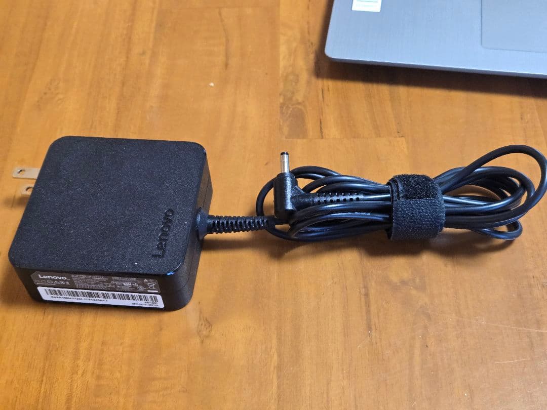 値下げ　LenovoノートPC IdeaPad3　15ADa05