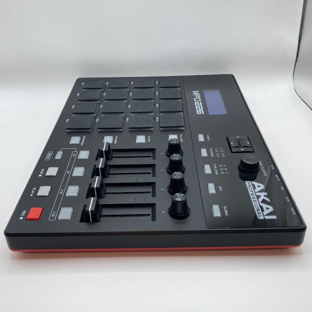 AKAI MPD226 MIDIパッド 動作良好 箱・USBケーブル付 DTM