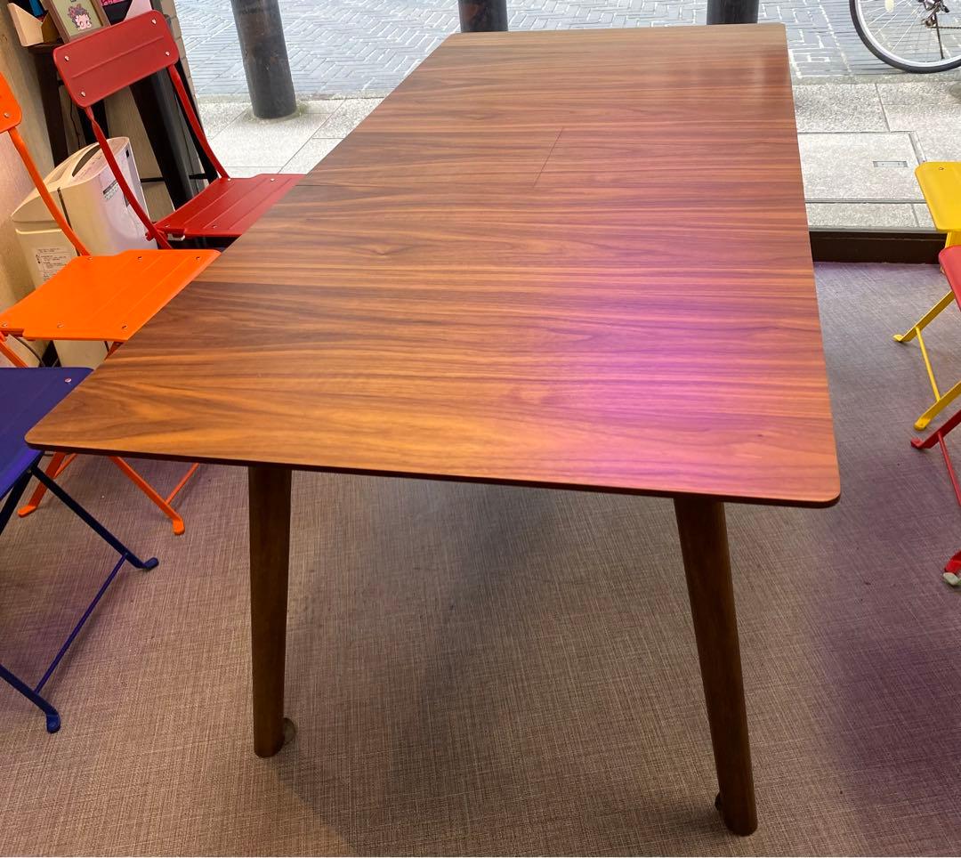 プロクシュ　ニトリ　ウォールナット 長方形 ダイニングテーブル