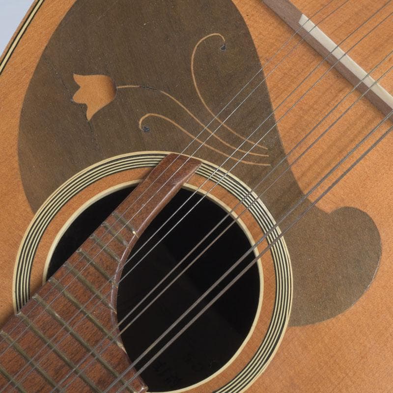 マンドリン　東京師道音楽学校責任制作　№C号　弦・ハードケース付　V　9417A