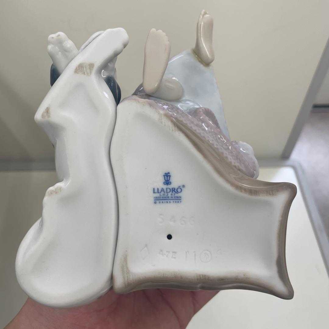 リヤドロ　大事な電話　フィギュリン