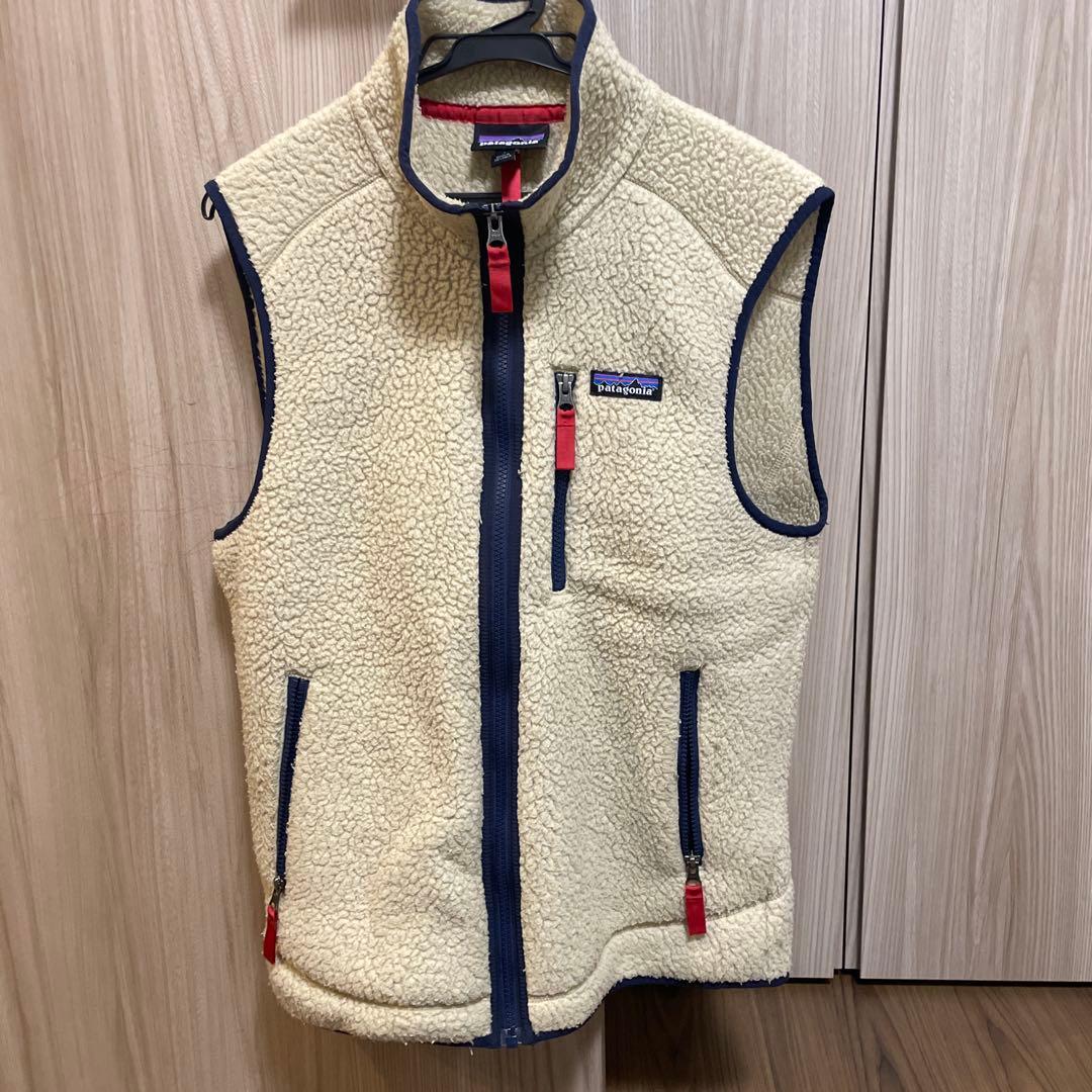 patagonia フリースベスト S クリーム色