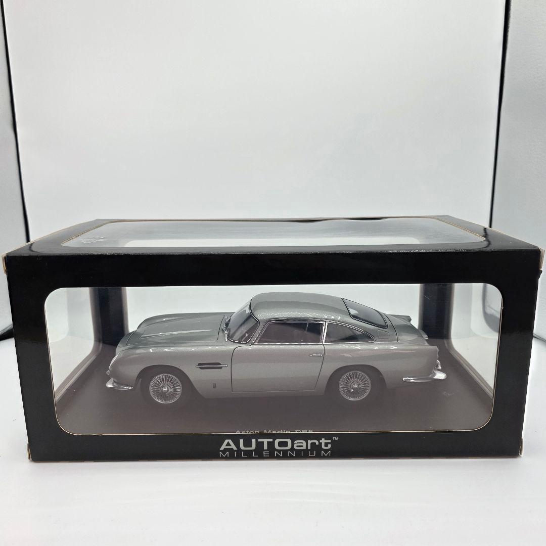 希少　AUTOart製　Aston Martin　DB5　1/18 ミニカー
