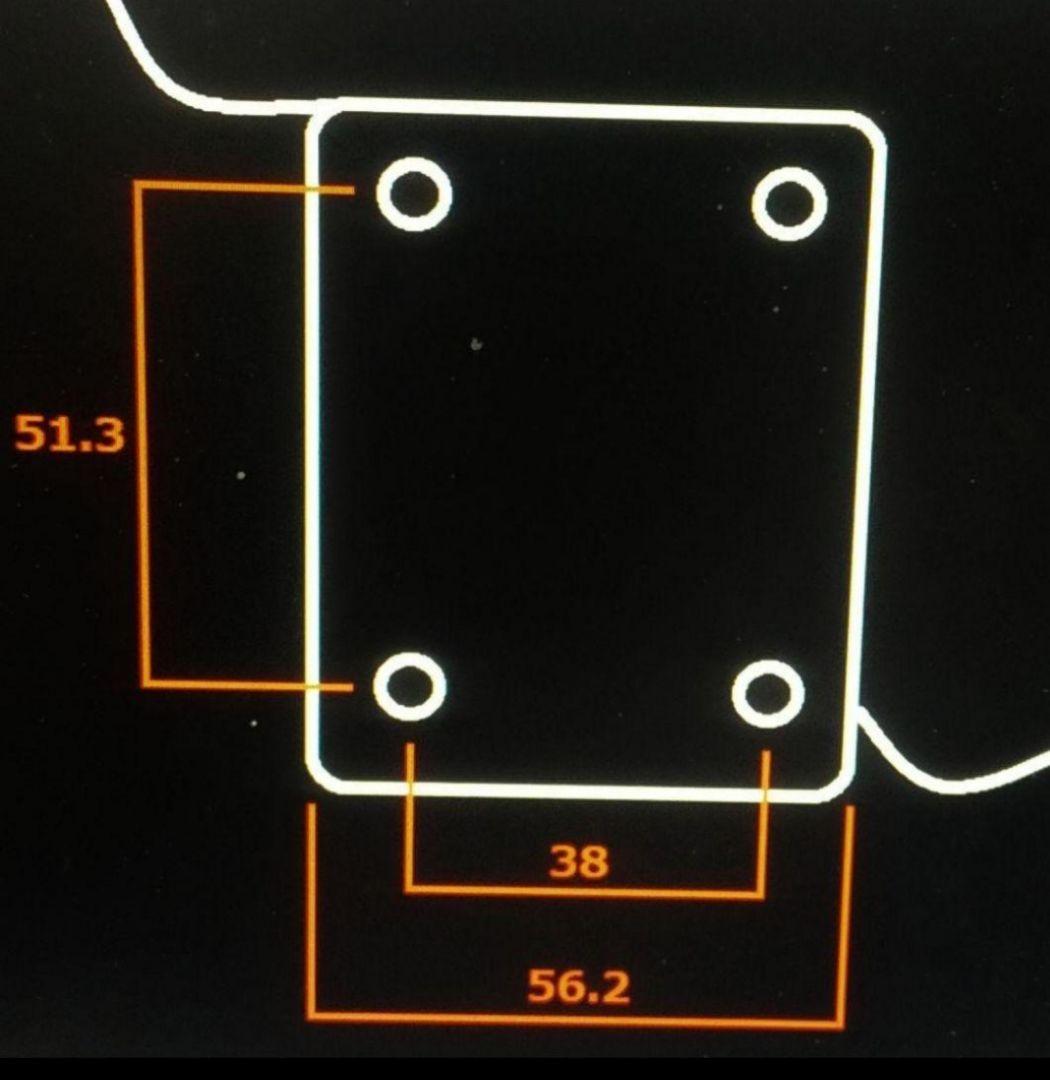 MDL1 ストラトキャスター用 ボディフェンダー MJT ラッカー仕上げレリック