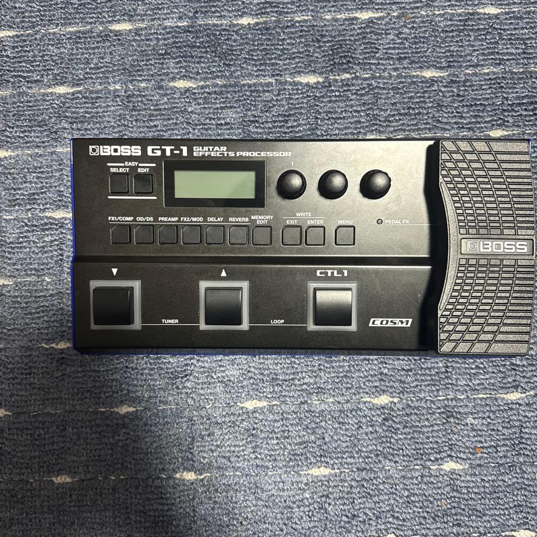 BOSS GT-1 ギターエフェクター　　　　純正アダプター、教科書付き